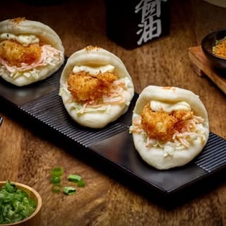 Shrimp Bao 炸虾包